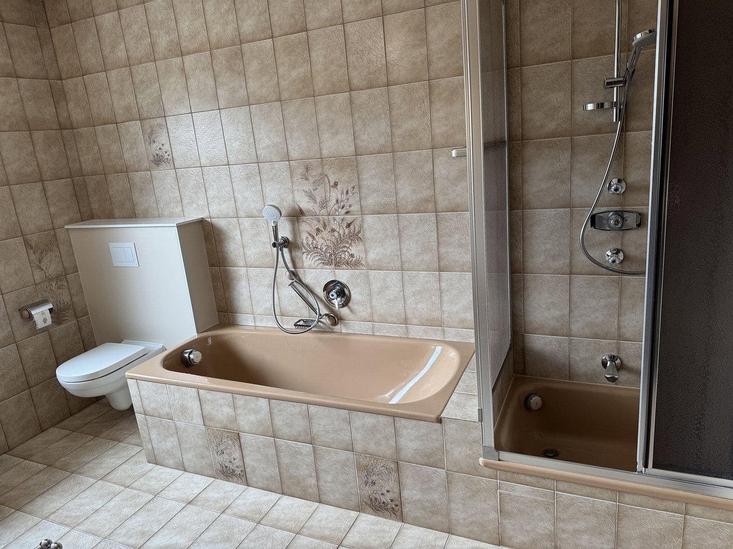 Prenájom domu 124 m², pozemok 239 m², Nördlingen, Bavorsko Prenájom domu 124 m², pozemok 239 m², Nördlingen, Bavorsko