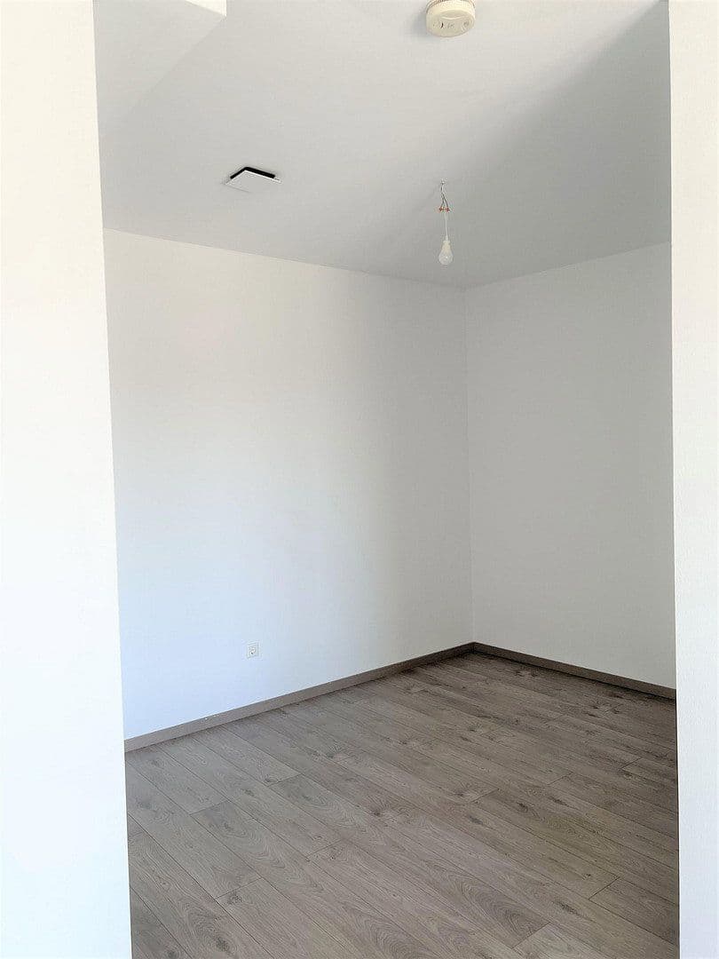 Predaj bytu 6-izbový 192 m², Am Hang 17, Wiesloch, Bádensko-Wurttembersko Predaj bytu 6-izbový 192 m², Am Hang 17, Wiesloch, Bádensko-Wurttembersko