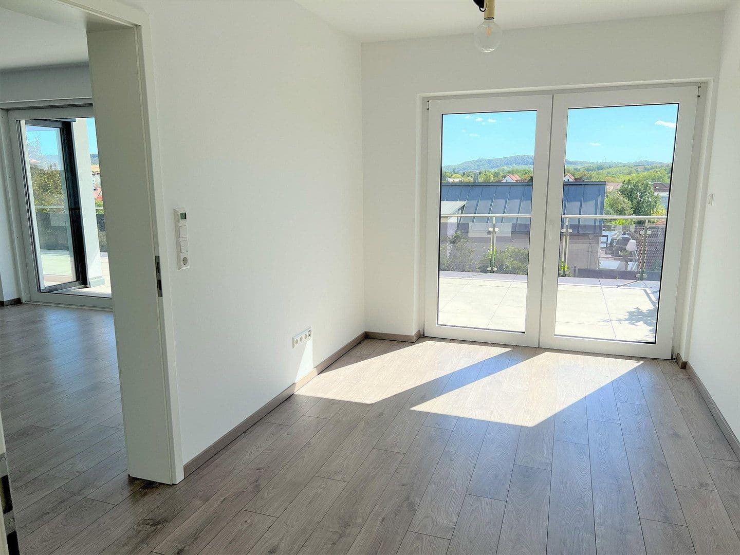 Predaj bytu 6-izbový 192 m², Am Hang 17, Wiesloch, Bádensko-Wurttembersko Predaj bytu 6-izbový 192 m², Am Hang 17, Wiesloch, Bádensko-Wurttembersko