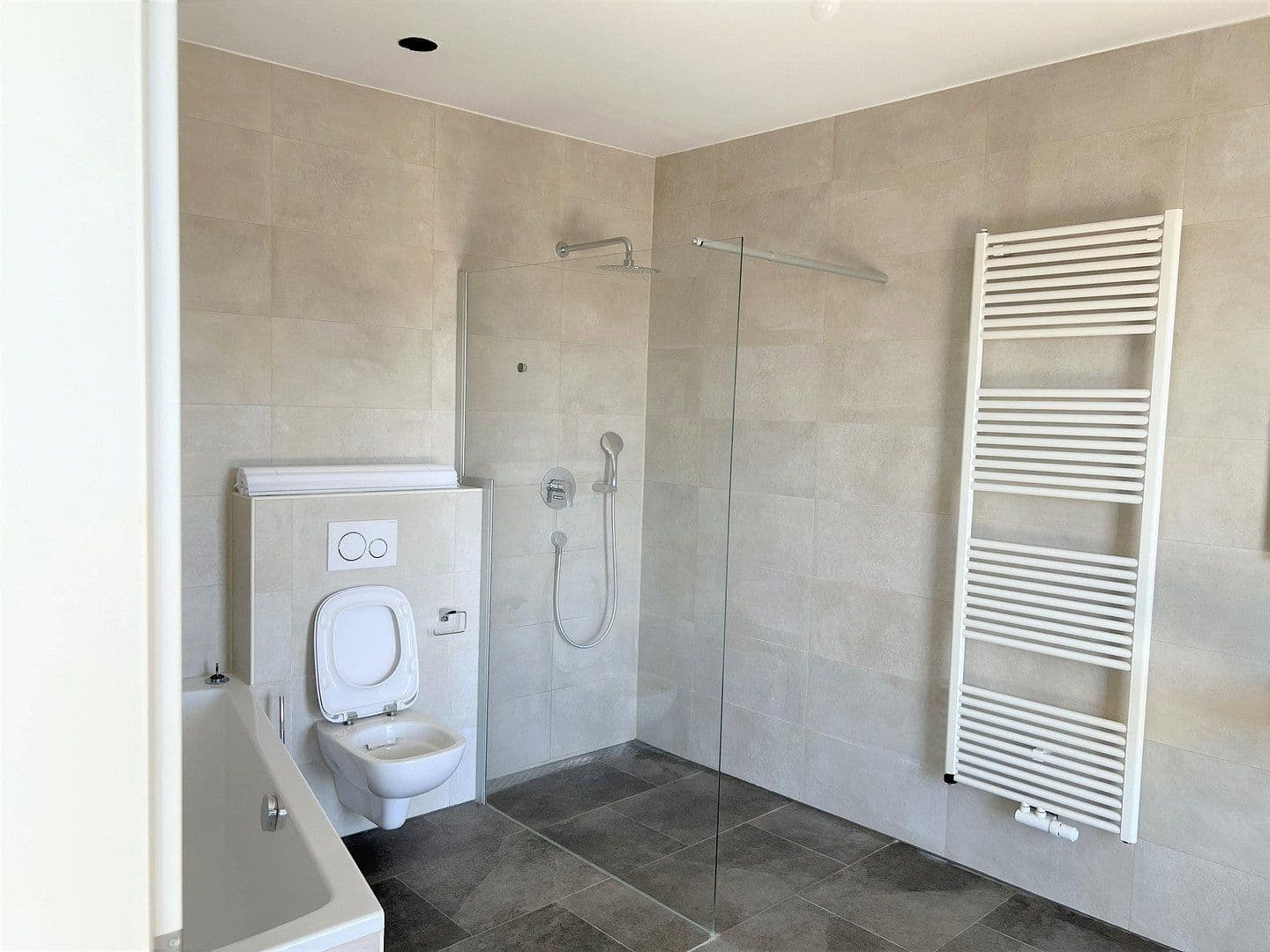 Predaj bytu 6-izbový 192 m², Am Hang 17, Wiesloch, Bádensko-Wurttembersko Predaj bytu 6-izbový 192 m², Am Hang 17, Wiesloch, Bádensko-Wurttembersko