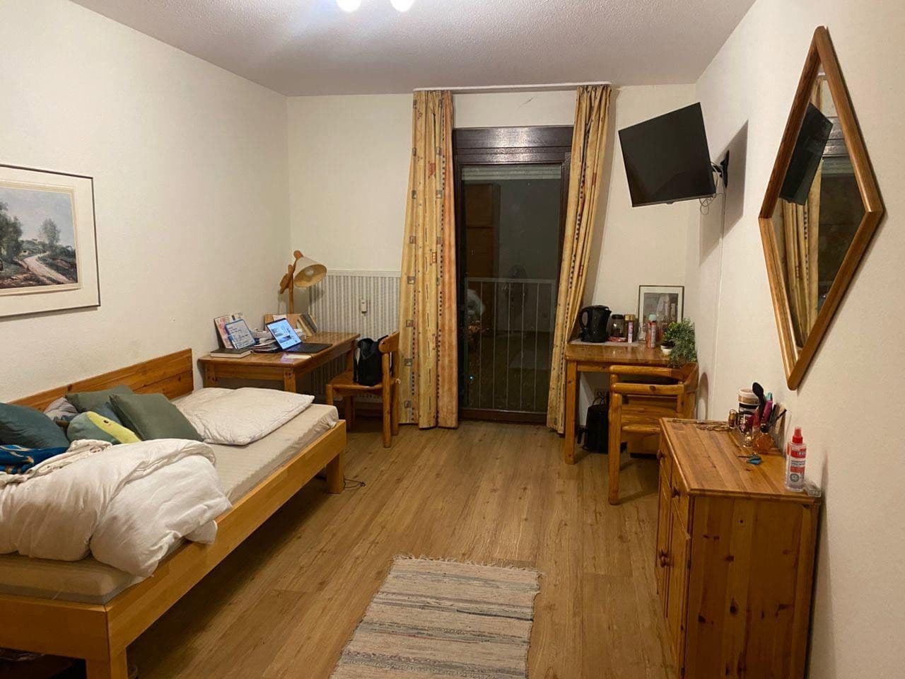 Prenájom bytu 1-izbový 21 m², Mannheim, Bádensko-Wurttembersko Prenájom bytu 1-izbový 21 m², Mannheim, Bádensko-Wurttembersko
