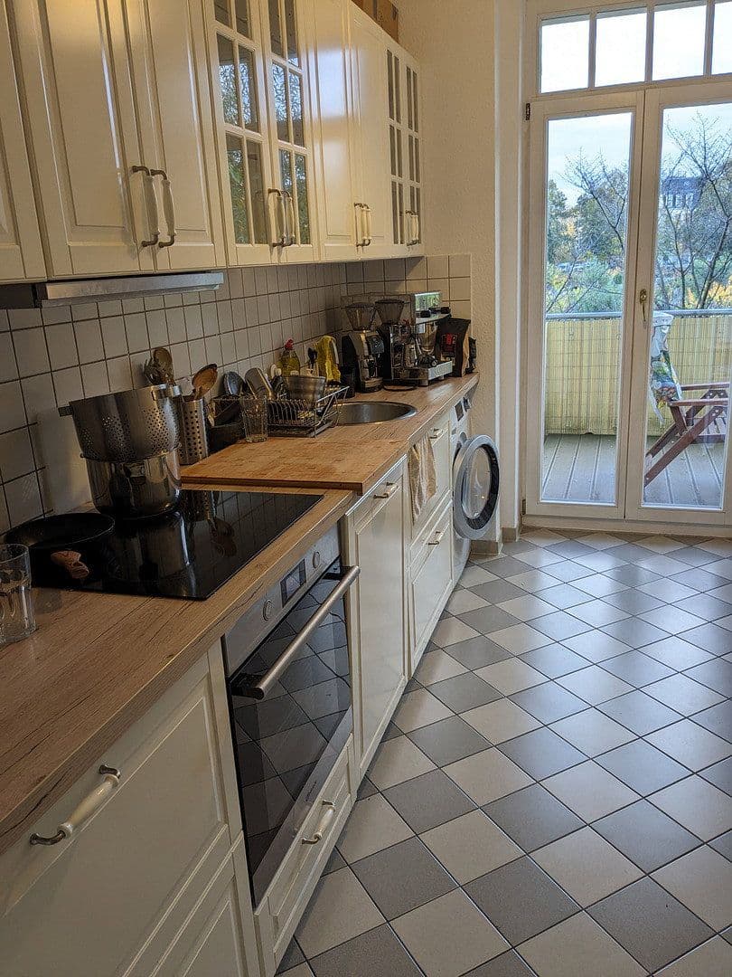 Prenájom bytu 3-izbový 79 m², Wormser Straße, Dresden, Sasko Prenájom bytu 3-izbový 79 m², Wormser Straße, Dresden, Sasko
