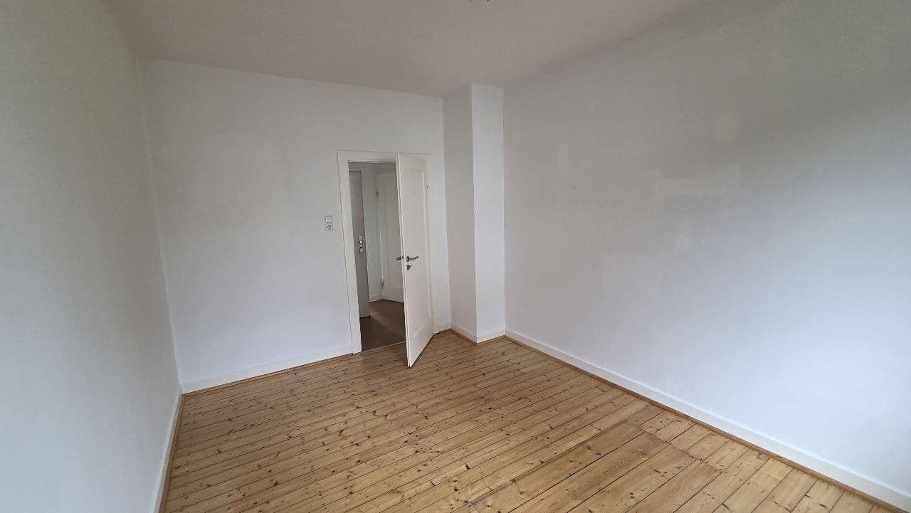 Prenájom bytu 4-izbový 100 m², Schatenstr. 14, Bielefeld, Severné Porýnie - Westfálsko Prenájom bytu 4-izbový 100 m², Schatenstr. 14, Bielefeld, Severné Porýnie - Westfálsko