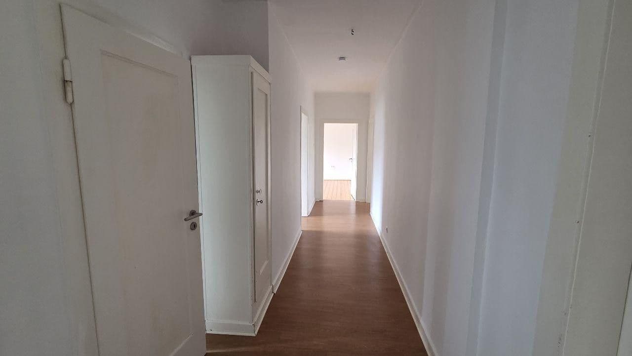 Prenájom bytu 4-izbový 100 m², Schatenstr. 14, Bielefeld, Severné Porýnie - Westfálsko Prenájom bytu 4-izbový 100 m², Schatenstr. 14, Bielefeld, Severné Porýnie - Westfálsko
