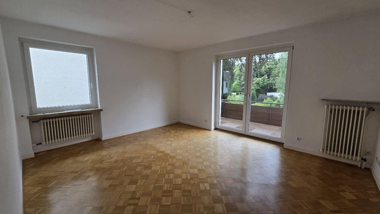 Prenájom bytu 4-izbový 100 m², Schatenstr. 14, Bielefeld, Severné Porýnie - Westfálsko Prenájom bytu 4-izbový 100 m², Schatenstr. 14, Bielefeld, Severné Porýnie - Westfálsko
