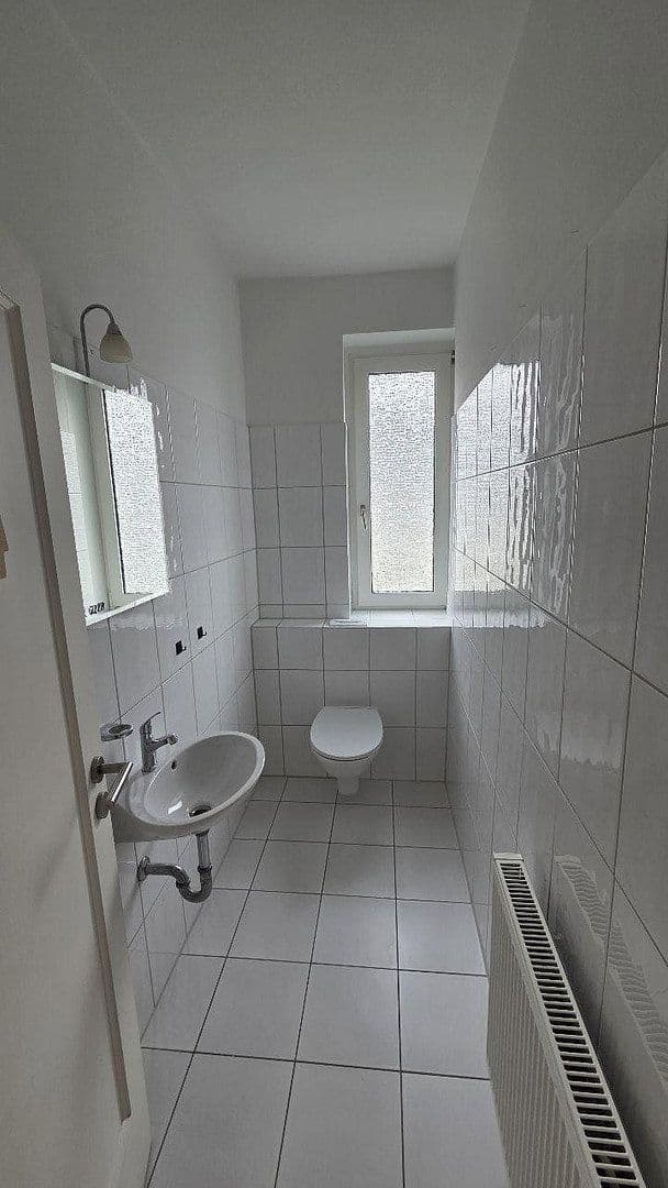 Prenájom bytu 4-izbový 100 m², Schatenstr. 14, Bielefeld, Severné Porýnie - Westfálsko Prenájom bytu 4-izbový 100 m², Schatenstr. 14, Bielefeld, Severné Porýnie - Westfálsko