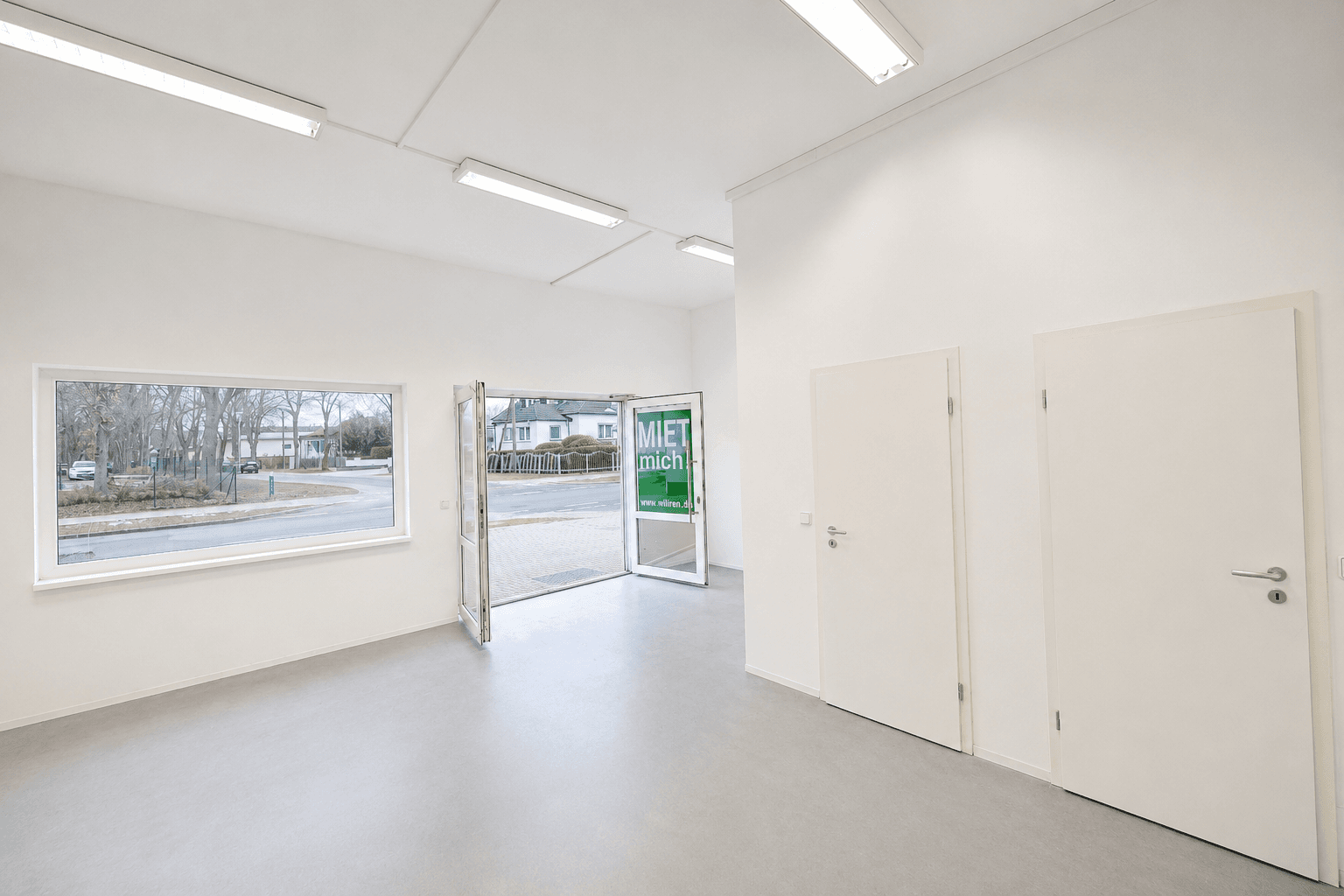 Prenájom nebytového priestoru 50 m², Ernst Thälmann Straße 9, Rehfelde, Brandenbursko Prenájom nebytového priestoru 50 m², Ernst Thälmann Straße 9, Rehfelde, Brandenbursko