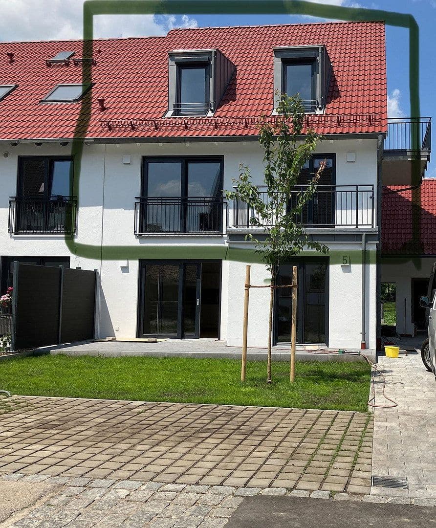 Prenájom bytu 4-izbový 118 m², Karlsfeld, Bavorsko Prenájom bytu 4-izbový 118 m², Karlsfeld, Bavorsko
