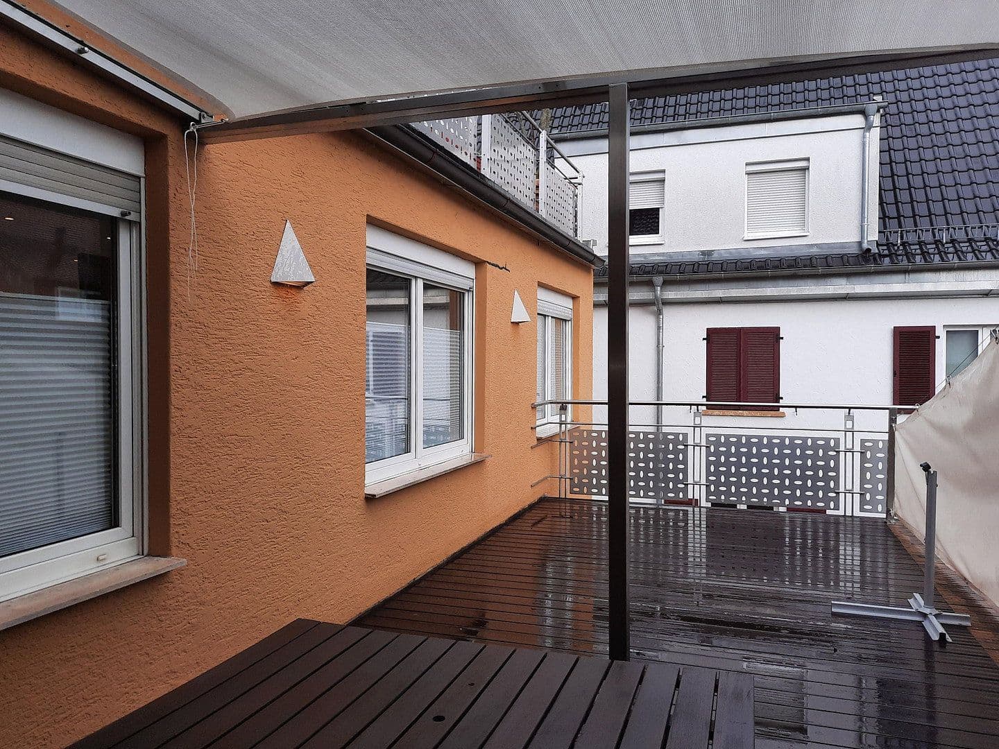 Prenájom bytu 3-izbový 78 m², Fellbach, Bádensko-Wurttembersko Prenájom bytu 3-izbový 78 m², Fellbach, Bádensko-Wurttembersko