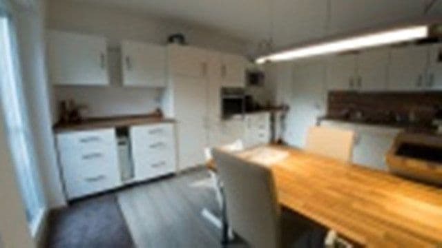 Prenájom domu 290 m², pozemok 680 m², Thumenberger Weg 130, Nuernberg, Bavorsko Prenájom domu 290 m², pozemok 680 m², Thumenberger Weg 130, Nuernberg, Bavorsko
