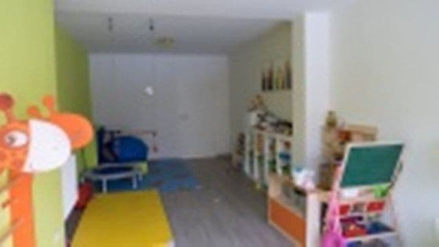 Prenájom domu 290 m², pozemok 680 m², Thumenberger Weg 130, Nuernberg, Bavorsko Prenájom domu 290 m², pozemok 680 m², Thumenberger Weg 130, Nuernberg, Bavorsko
