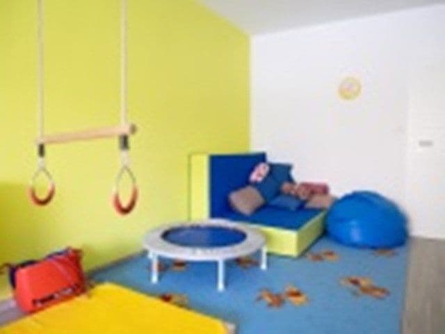 Prenájom domu 290 m², pozemok 680 m², Thumenberger Weg 130, Nuernberg, Bavorsko Prenájom domu 290 m², pozemok 680 m², Thumenberger Weg 130, Nuernberg, Bavorsko