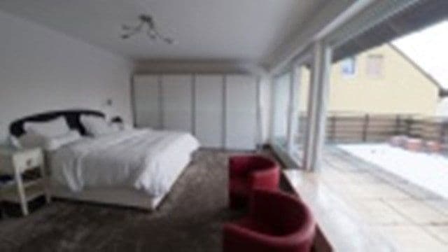 Prenájom domu 290 m², pozemok 680 m², Thumenberger Weg 130, Nuernberg, Bavorsko Prenájom domu 290 m², pozemok 680 m², Thumenberger Weg 130, Nuernberg, Bavorsko