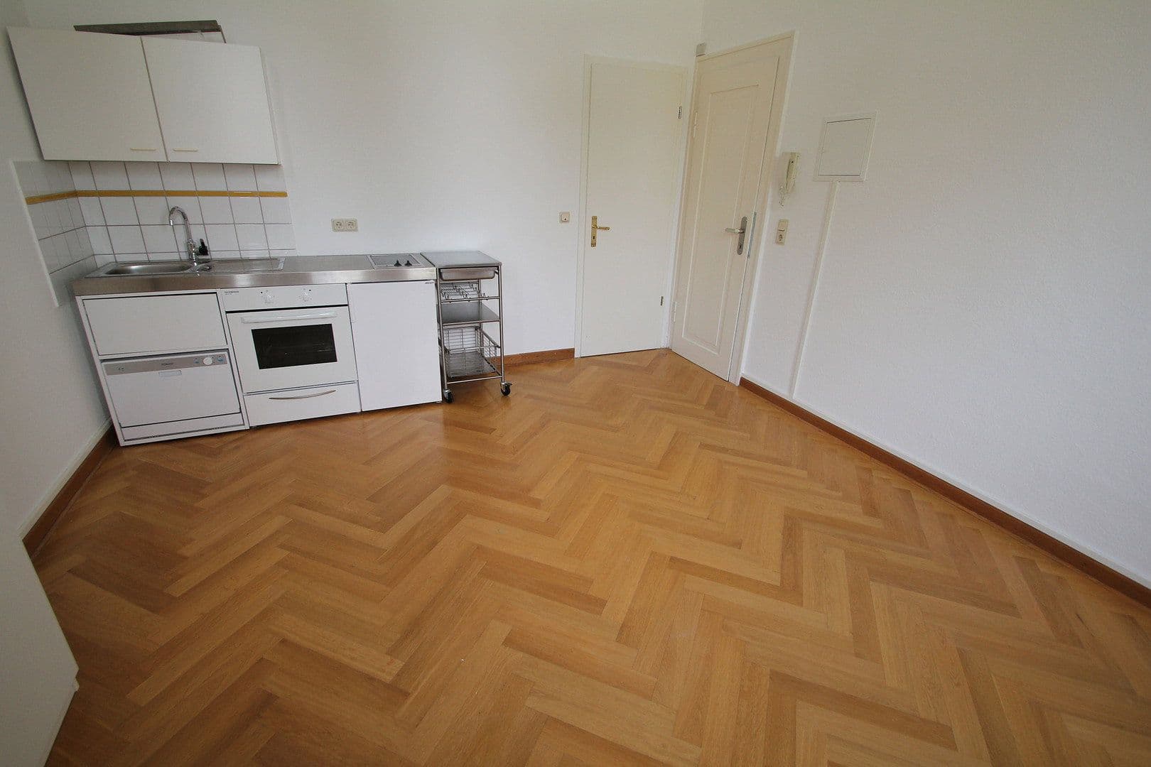 Prenájom bytu 1-izbový 23 m², Göttingen, Dolné Sasko Prenájom bytu 1-izbový 23 m², Göttingen, Dolné Sasko