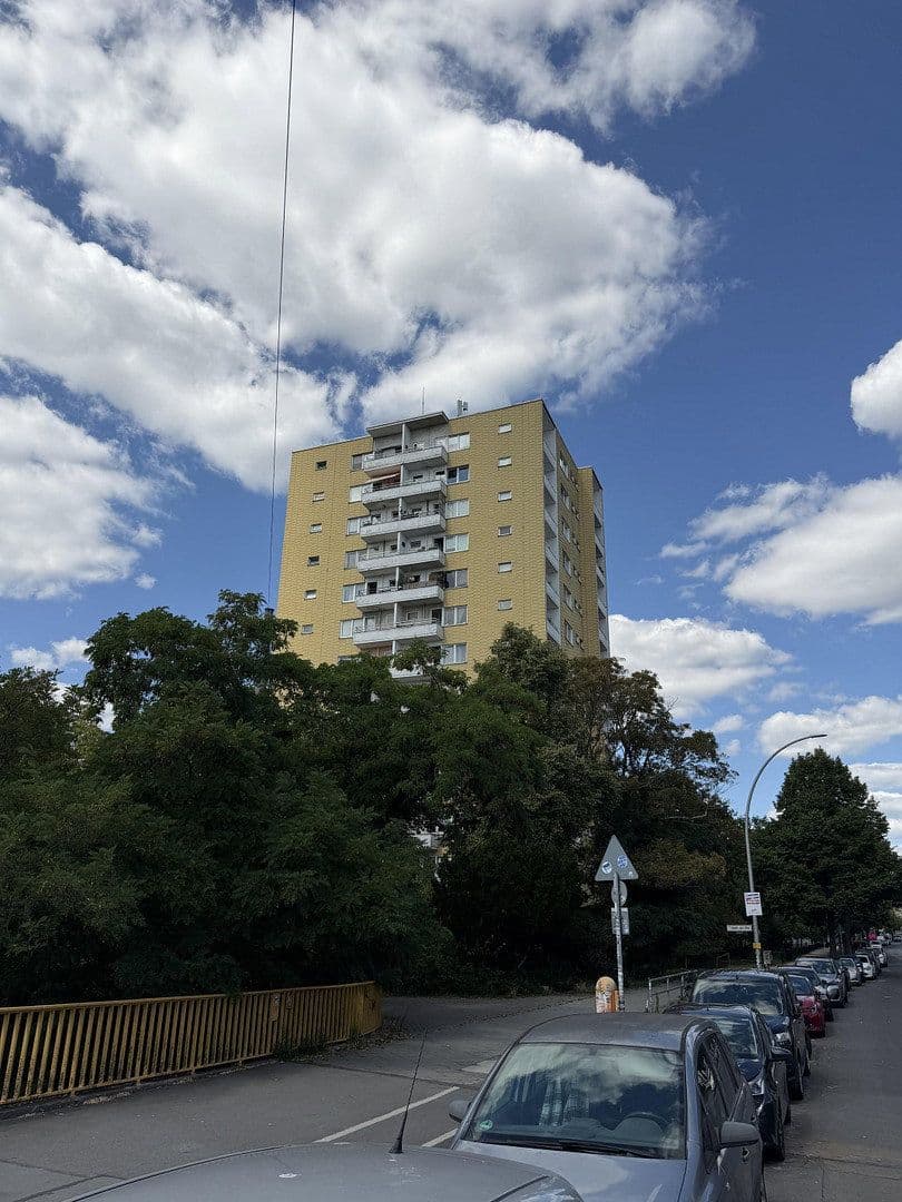 Prenájom bytu 1-izbový 43 m², Britzer Damm 50, Berlin, Berlín Prenájom bytu 1-izbový 43 m², Britzer Damm 50, Berlin, Berlín