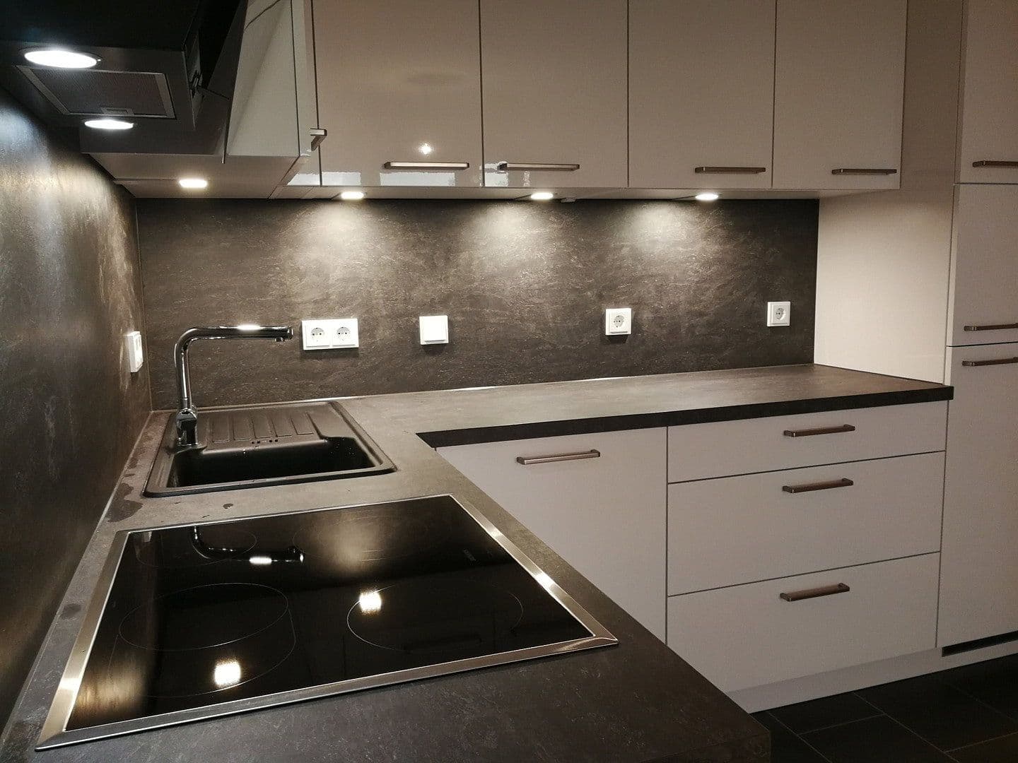 Prenájom bytu 2-izbový 64 m², Kattreinstraße 71, Darmstadt, Hesensko Prenájom bytu 2-izbový 64 m², Kattreinstraße 71, Darmstadt, Hesensko