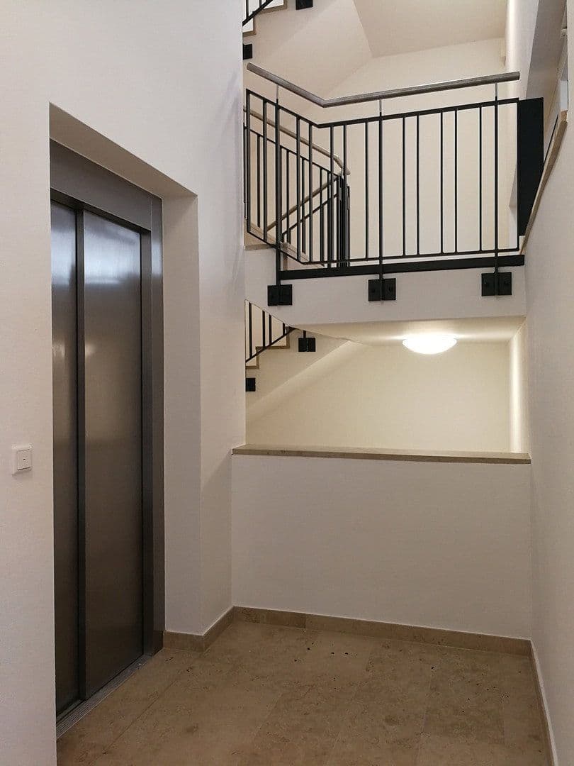 Prenájom bytu 2-izbový 64 m², Kattreinstraße 71, Darmstadt, Hesensko Prenájom bytu 2-izbový 64 m², Kattreinstraße 71, Darmstadt, Hesensko