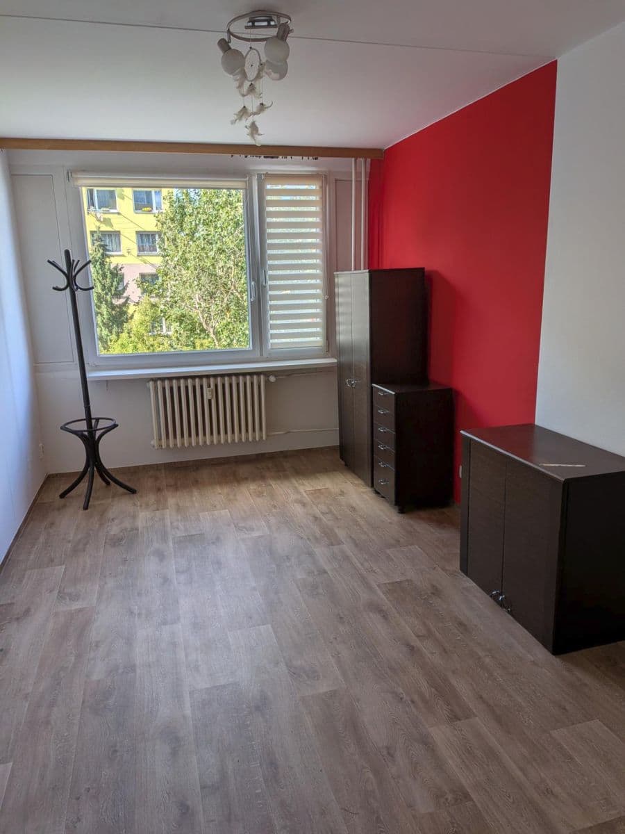 Prenájom bytu 3-izbový 75 m², Norská, Kladno, Středočeský kraj Prenájom bytu 3-izbový 75 m², Norská, Kladno, Středočeský kraj