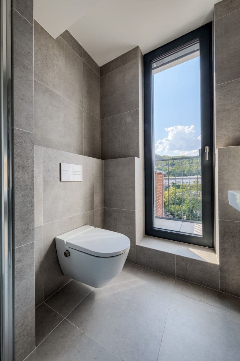 Predaj bytu 4-izbový 132 m², Nádražní, Praha, Praha Predaj bytu 4-izbový 132 m², Nádražní, Praha, Praha