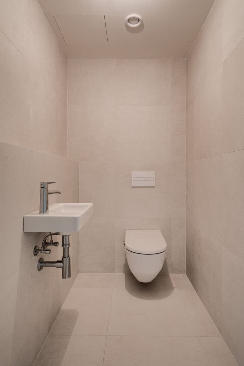 Predaj bytu 4-izbový 132 m², Nádražní, Praha, Praha Predaj bytu 4-izbový 132 m², Nádražní, Praha, Praha