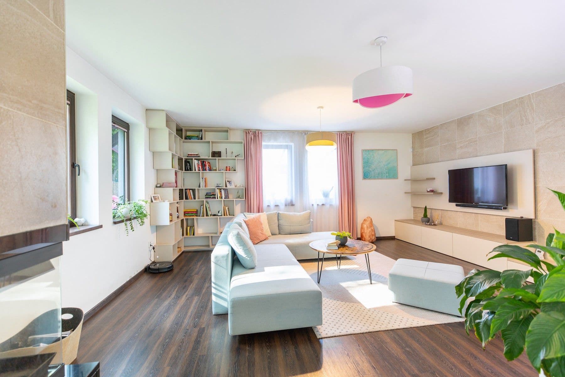 Predaj domu 249 m², pozemok 1.050 m², Minerální, Praha, Praha Predaj domu 249 m², pozemok 1.050 m², Minerální, Praha, Praha