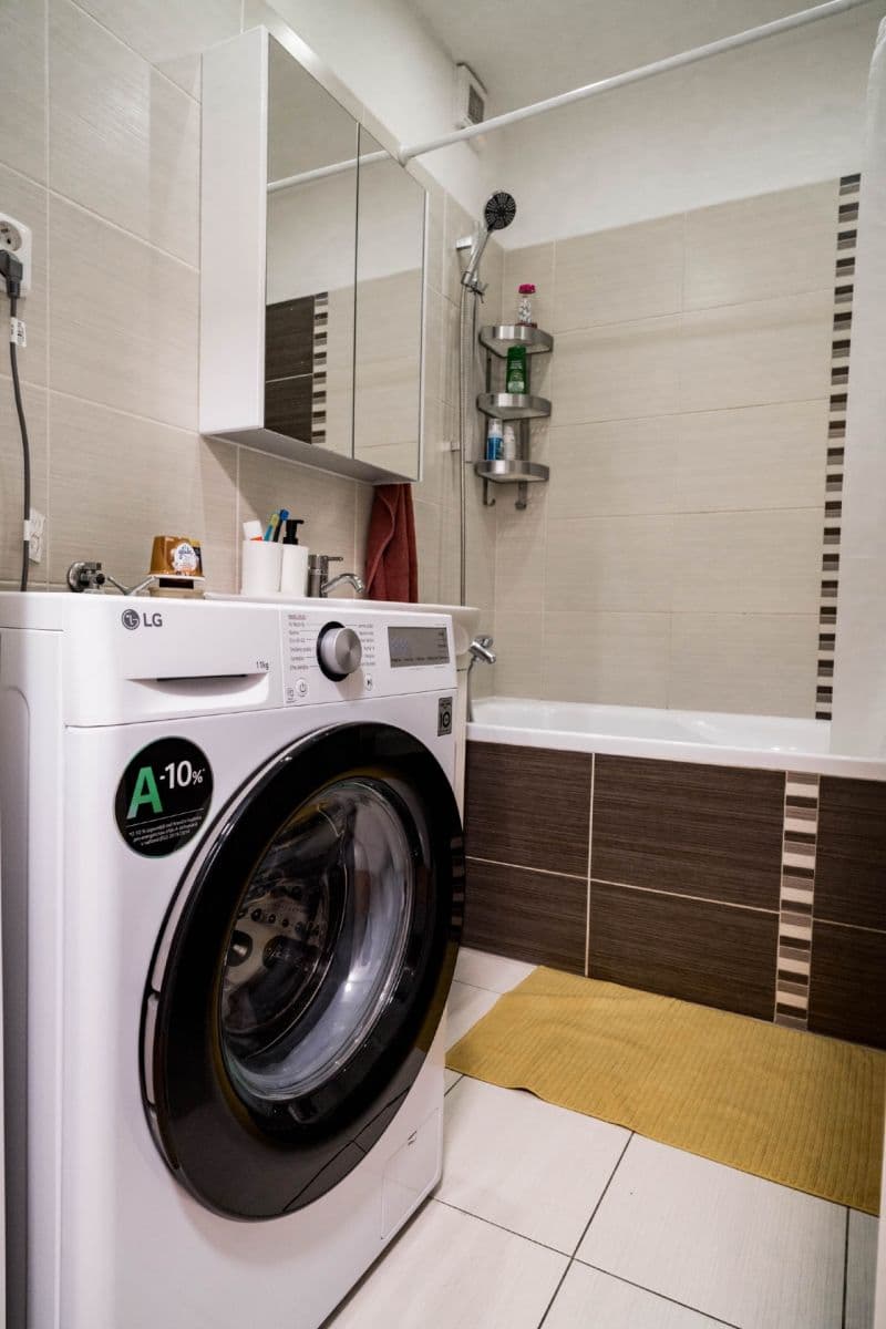 Predaj bytu 3-izbový 65 m², Na hlinách, Trnava, Trnavský kraj Predaj bytu 3-izbový 65 m², Na hlinách, Trnava, Trnavský kraj