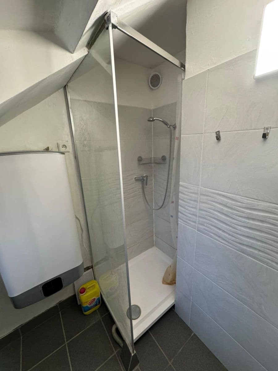 Prenájom bytu 2-izbový 38 m², Koláčkova, Praha, Praha Prenájom bytu 2-izbový 38 m², Koláčkova, Praha, Praha