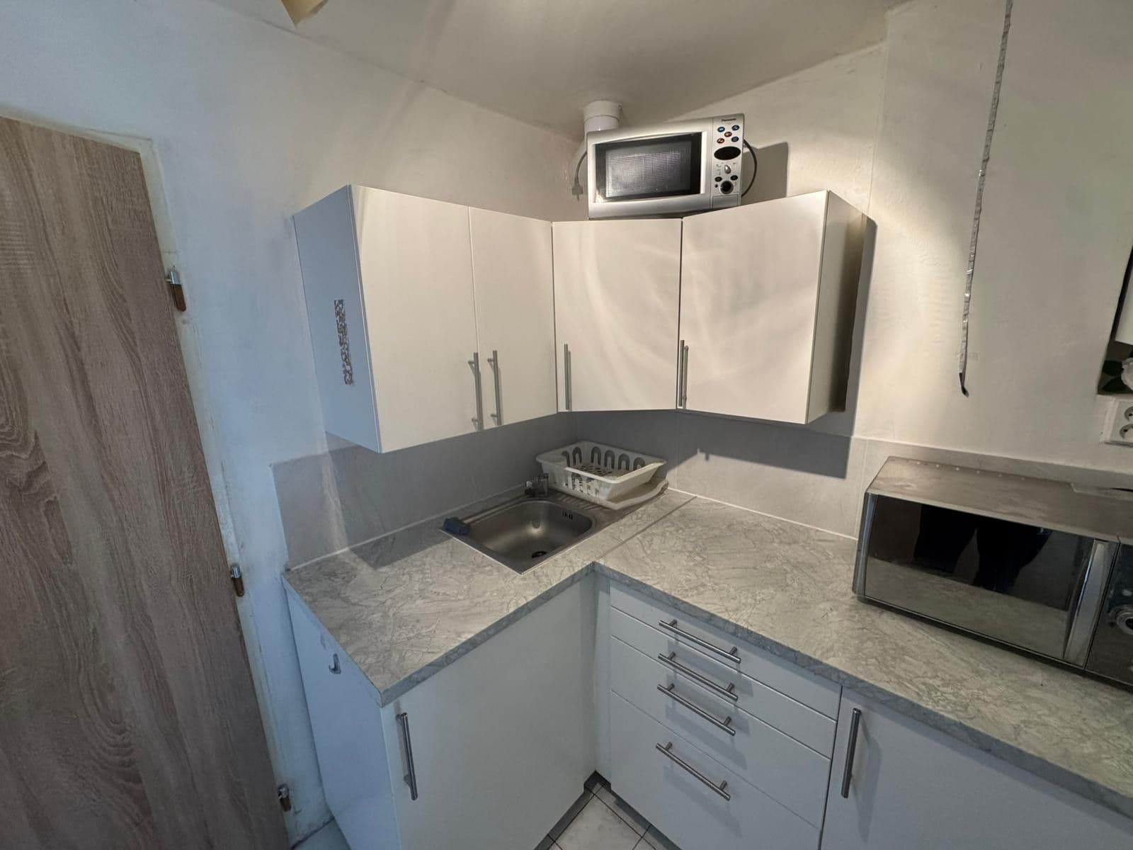 Prenájom bytu 2-izbový 38 m², Koláčkova, Praha, Praha Prenájom bytu 2-izbový 38 m², Koláčkova, Praha, Praha