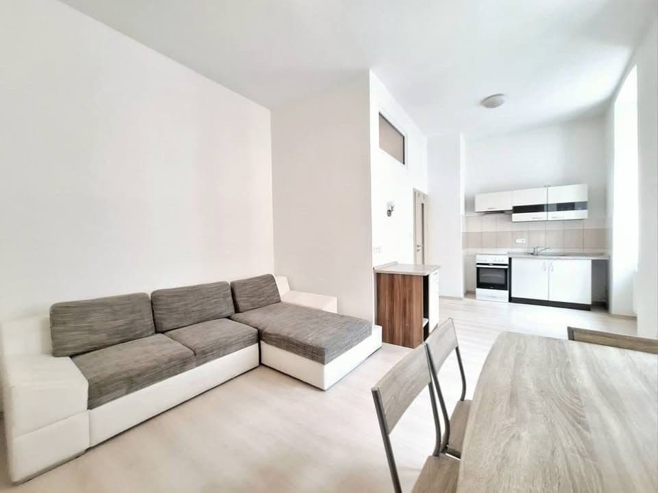 Prenájom bytu 2-izbový 35 m², V Šipce, Plzeň, Plzeňský kraj Prenájom bytu 2-izbový 35 m², V Šipce, Plzeň, Plzeňský kraj