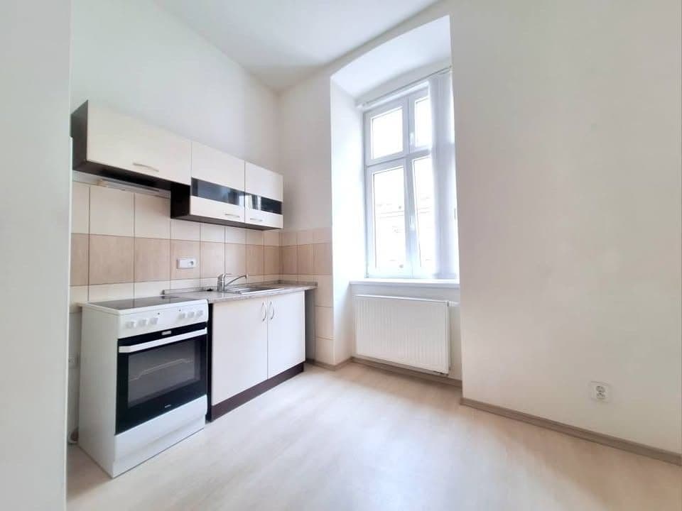 Prenájom bytu 2-izbový 35 m², V Šipce, Plzeň, Plzeňský kraj Prenájom bytu 2-izbový 35 m², V Šipce, Plzeň, Plzeňský kraj