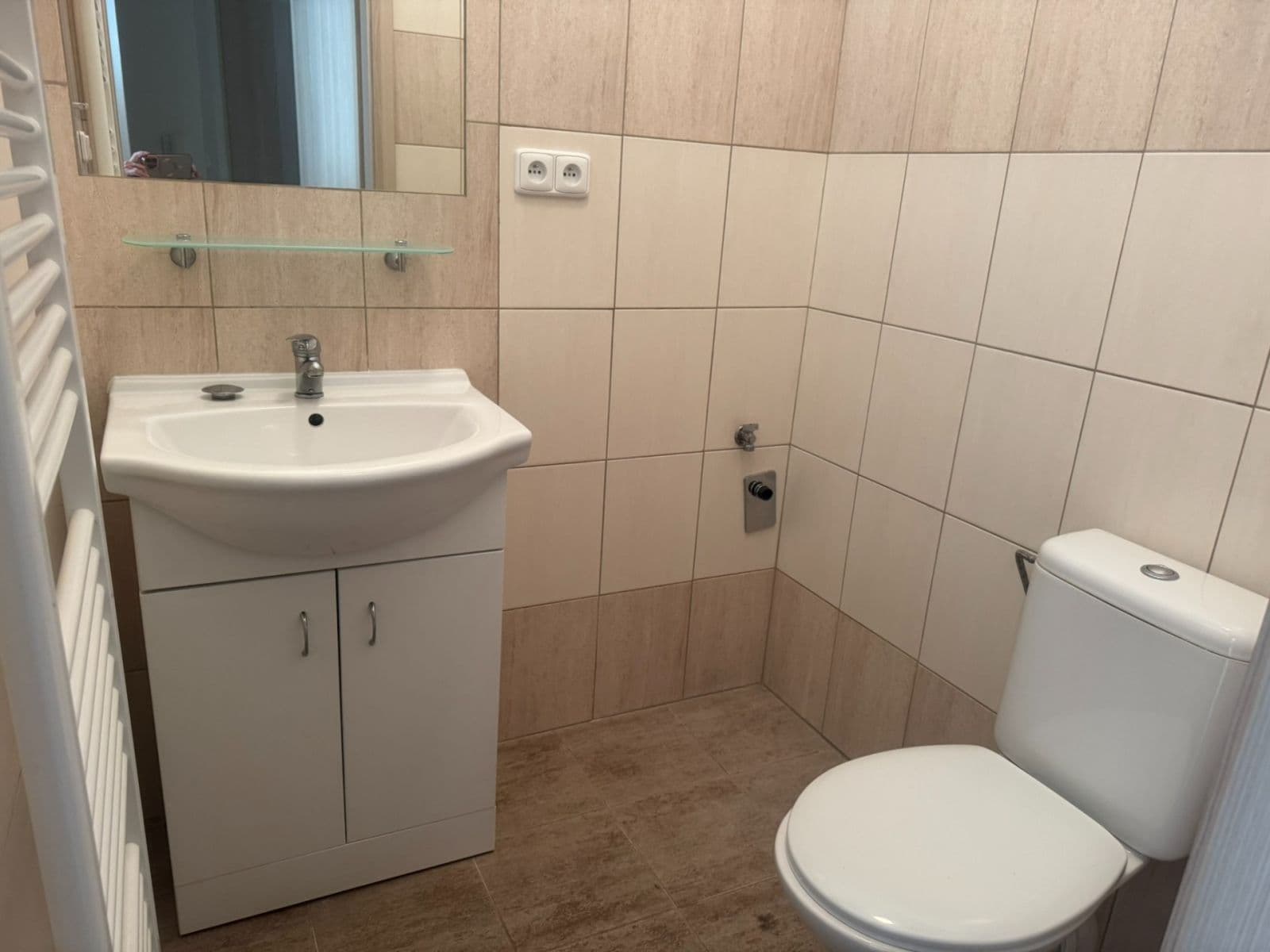 Prenájom bytu 2-izbový 35 m², V Šipce, Plzeň, Plzeňský kraj Prenájom bytu 2-izbový 35 m², V Šipce, Plzeň, Plzeňský kraj