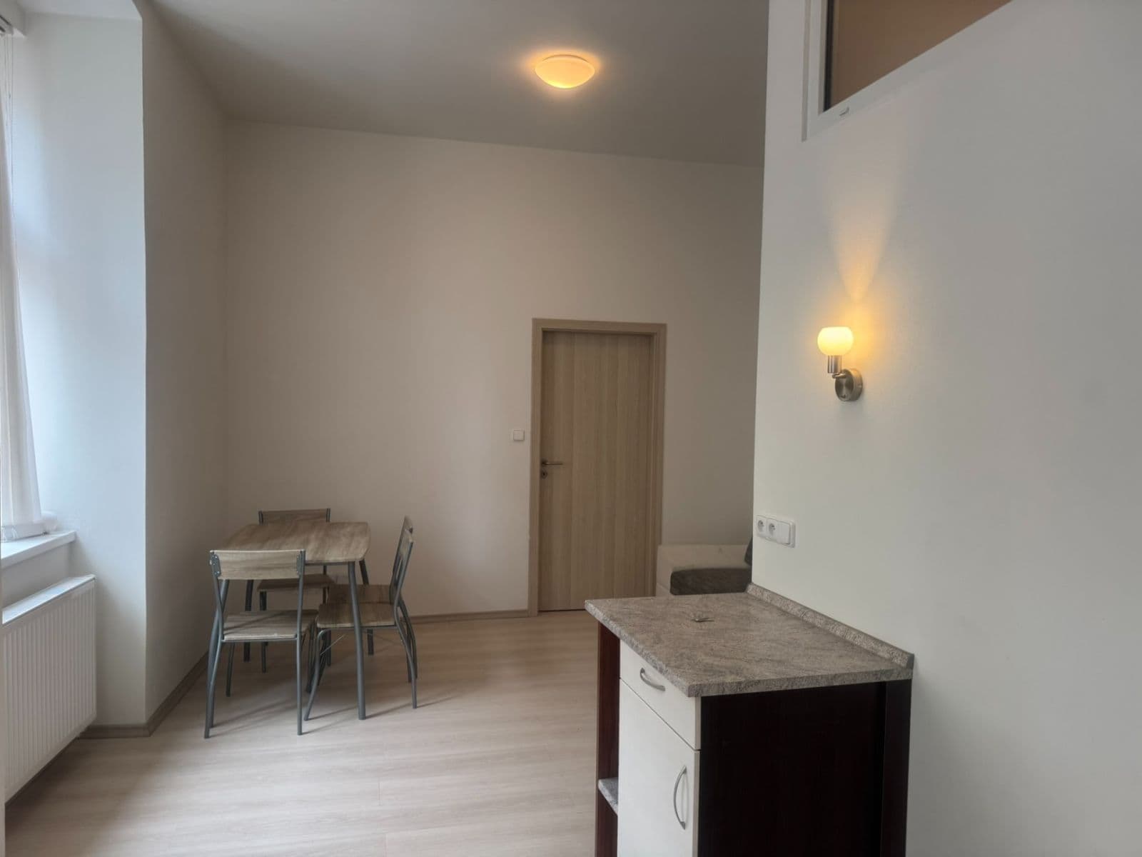 Prenájom bytu 2-izbový 35 m², V Šipce, Plzeň, Plzeňský kraj Prenájom bytu 2-izbový 35 m², V Šipce, Plzeň, Plzeňský kraj
