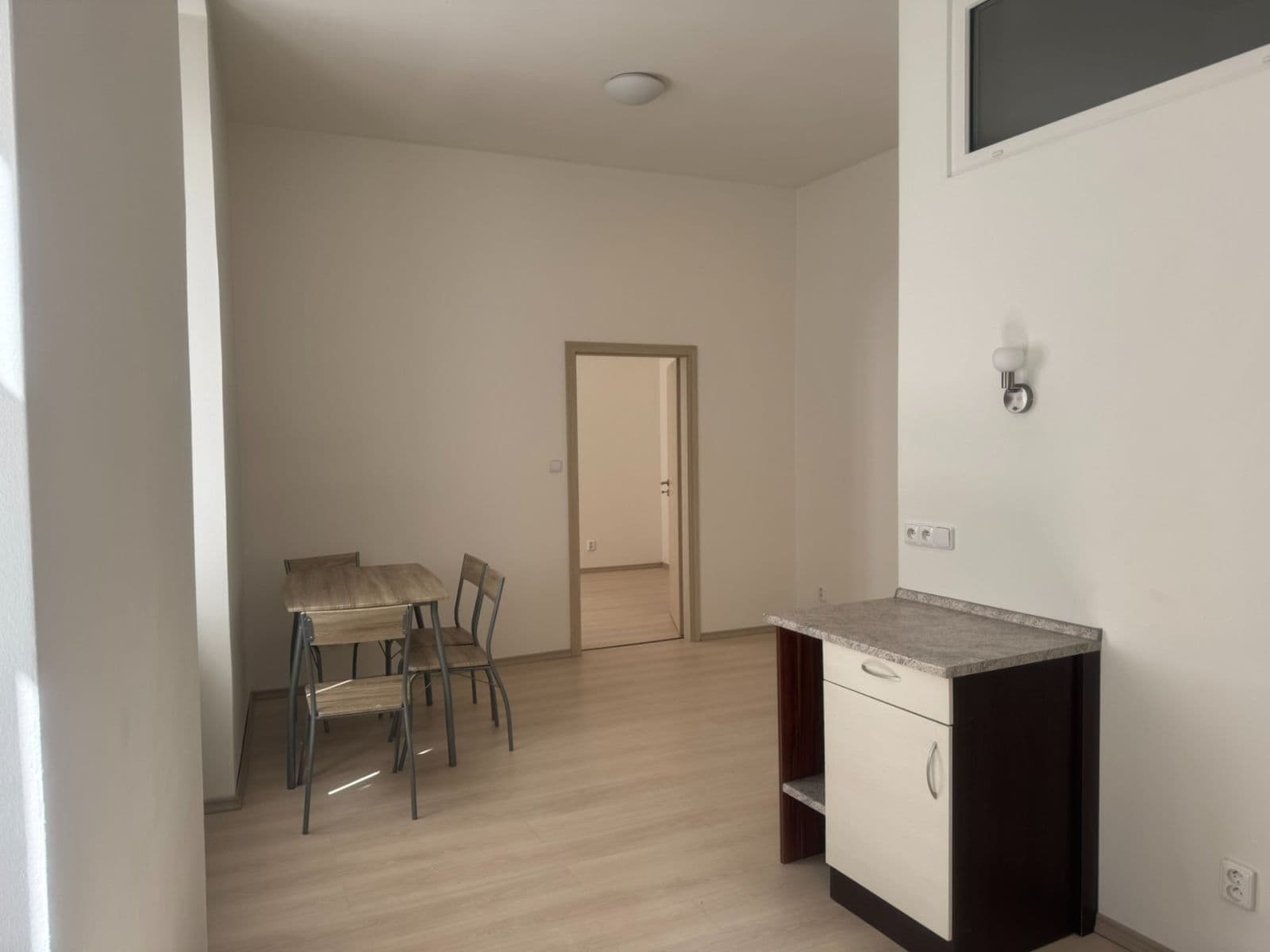 Prenájom bytu 2-izbový 35 m², V Šipce, Plzeň, Plzeňský kraj Prenájom bytu 2-izbový 35 m², V Šipce, Plzeň, Plzeňský kraj