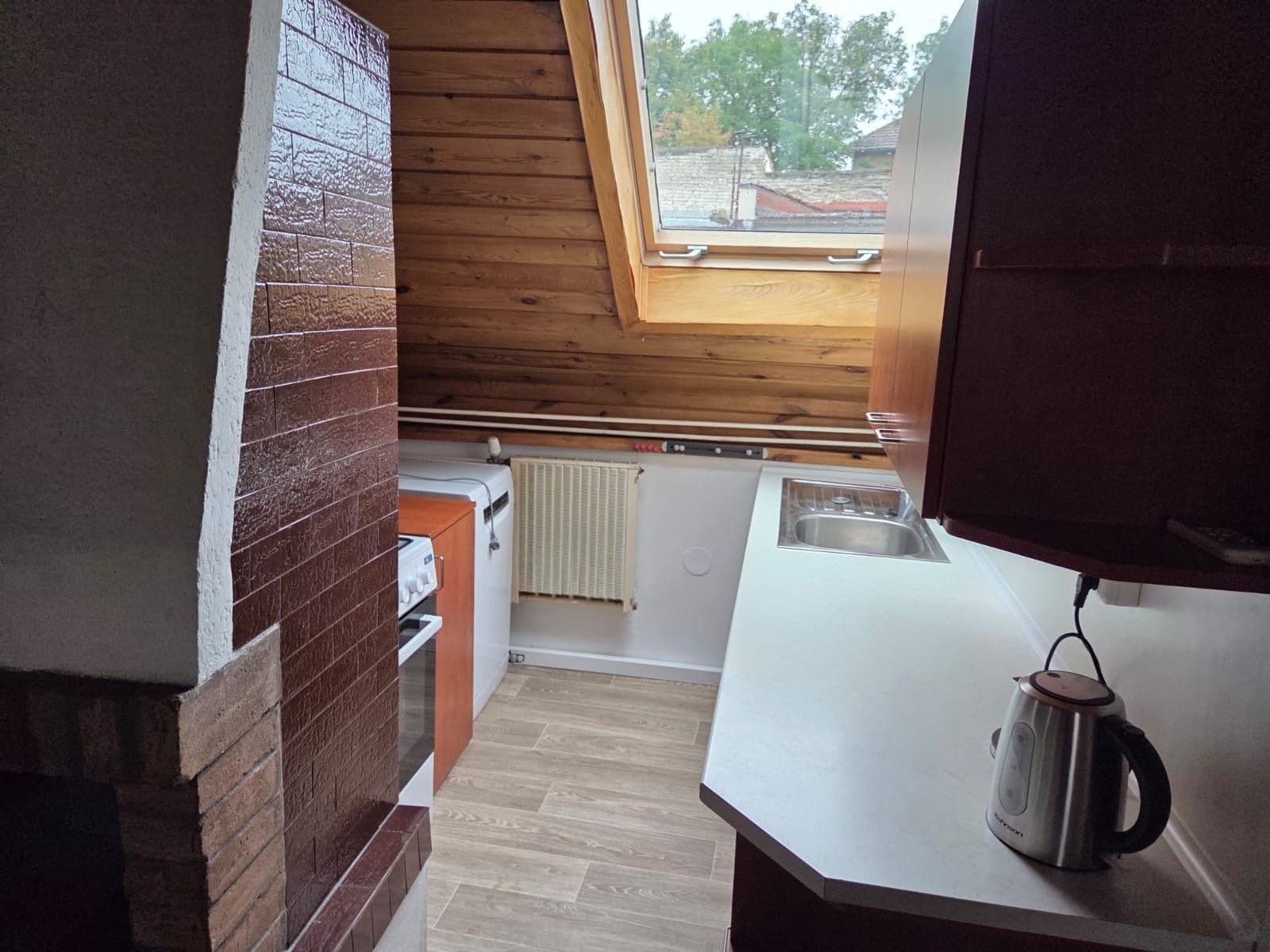 Prenájom bytu 3-izbový 100 m², Cacovická, Brno, Jihomoravský kraj Prenájom bytu 3-izbový 100 m², Cacovická, Brno, Jihomoravský kraj