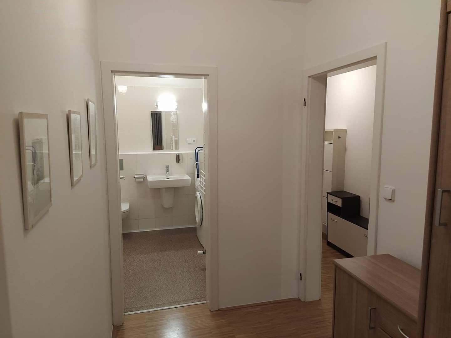 Prenájom bytu 2-izbový 58 m², Na Srážku, Praha, Praha Prenájom bytu 2-izbový 58 m², Na Srážku, Praha, Praha