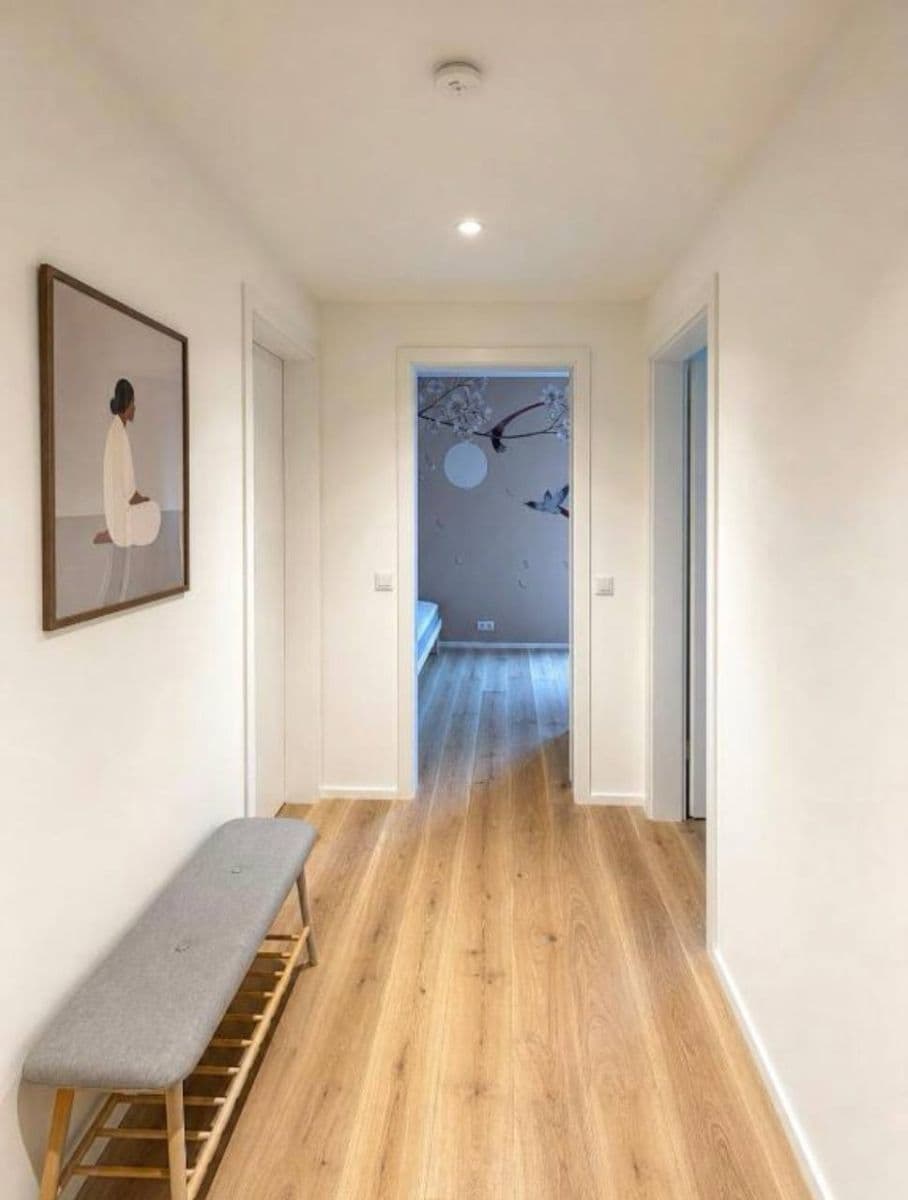 Prenájom bytu 3-izbový 54 m², U Komína, Praha, Praha Prenájom bytu 3-izbový 54 m², U Komína, Praha, Praha