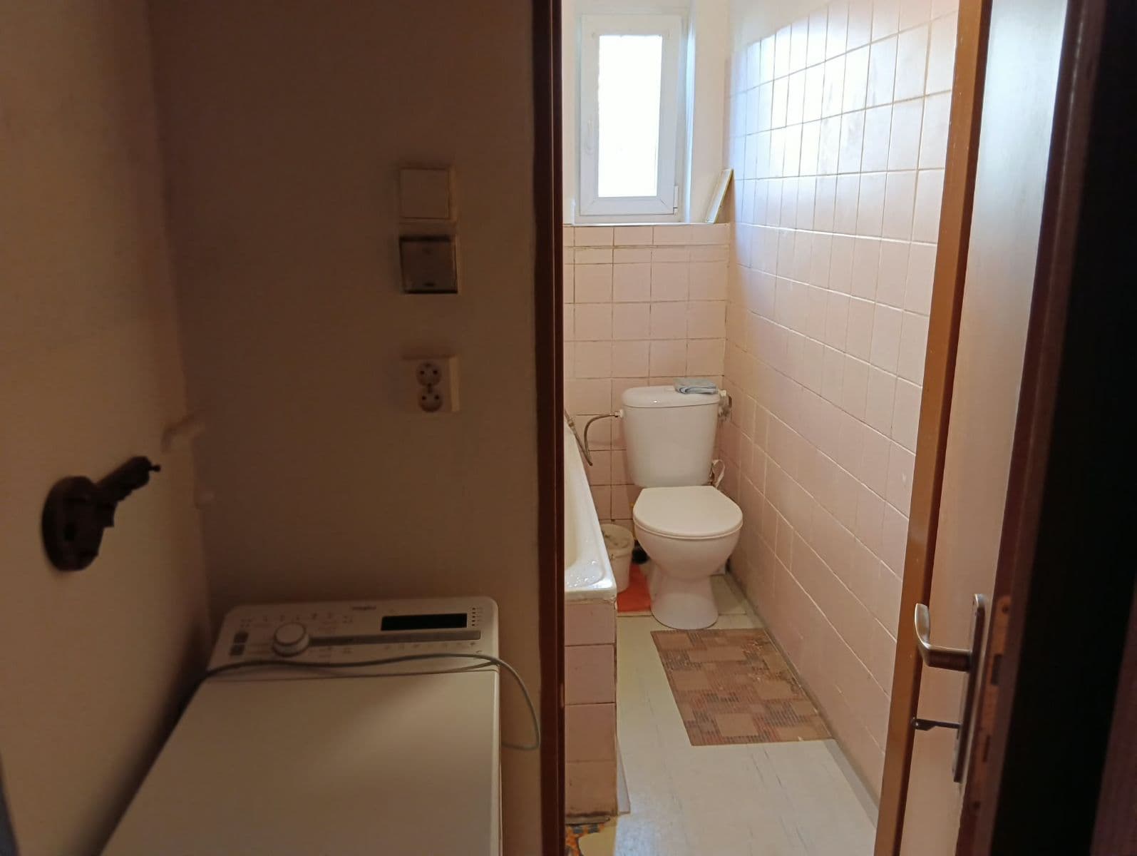 Prenájom bytu 1-izbový 29 m², Vnější, Praha, Praha Prenájom bytu 1-izbový 29 m², Vnější, Praha, Praha
