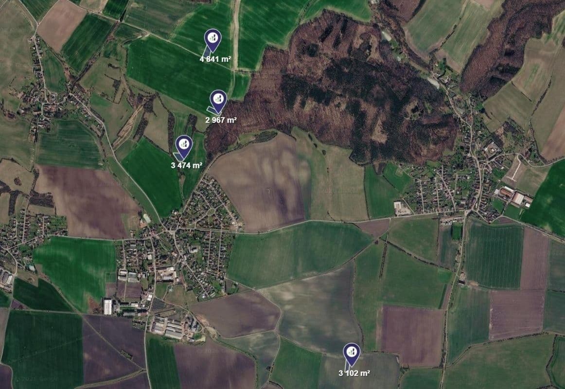Predaj pozemku 14.384 m², Semčice, Středočeský kraj Predaj pozemku 14.384 m², Semčice, Středočeský kraj