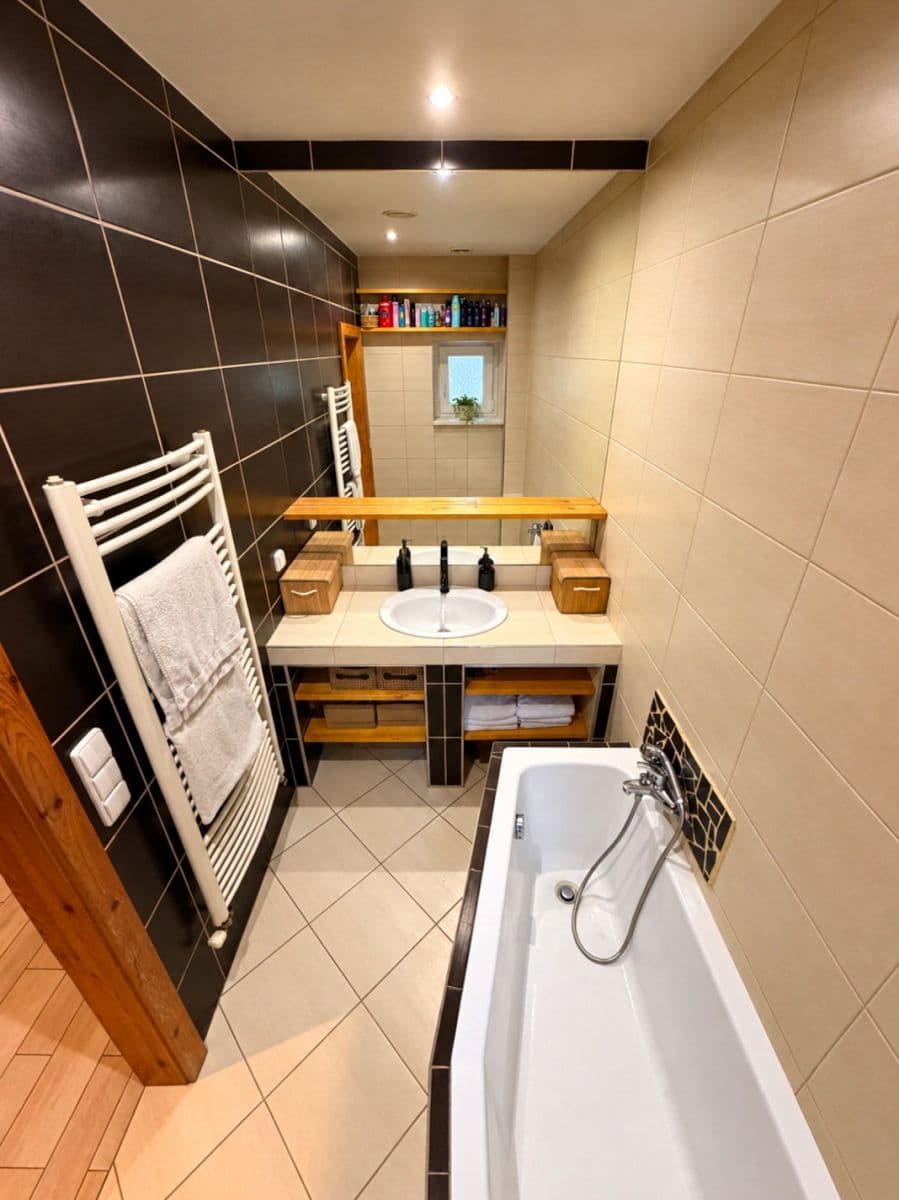 Predaj bytu 3-izbový 61 m², Paní Zdislavy, Česká Lípa, Liberecký kraj Predaj bytu 3-izbový 61 m², Paní Zdislavy, Česká Lípa, Liberecký kraj