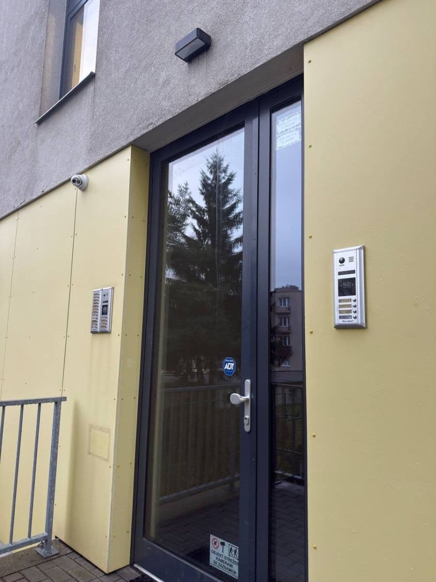 Prenájom bytu 1-izbový 34 m², Běluňská, Praha, Praha Prenájom bytu 1-izbový 34 m², Běluňská, Praha, Praha