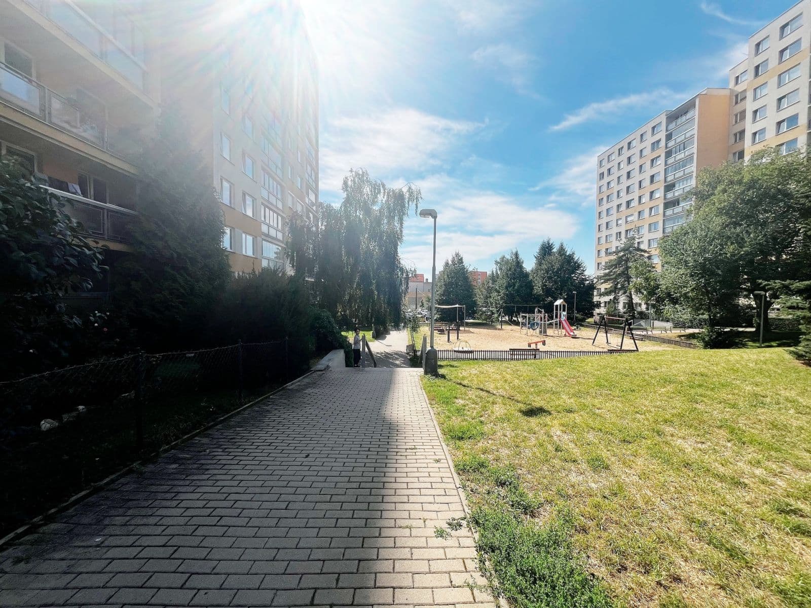 Prenájom bytu 2-izbový 41 m², Ciolkovského, Praha, Praha Prenájom bytu 2-izbový 41 m², Ciolkovského, Praha, Praha