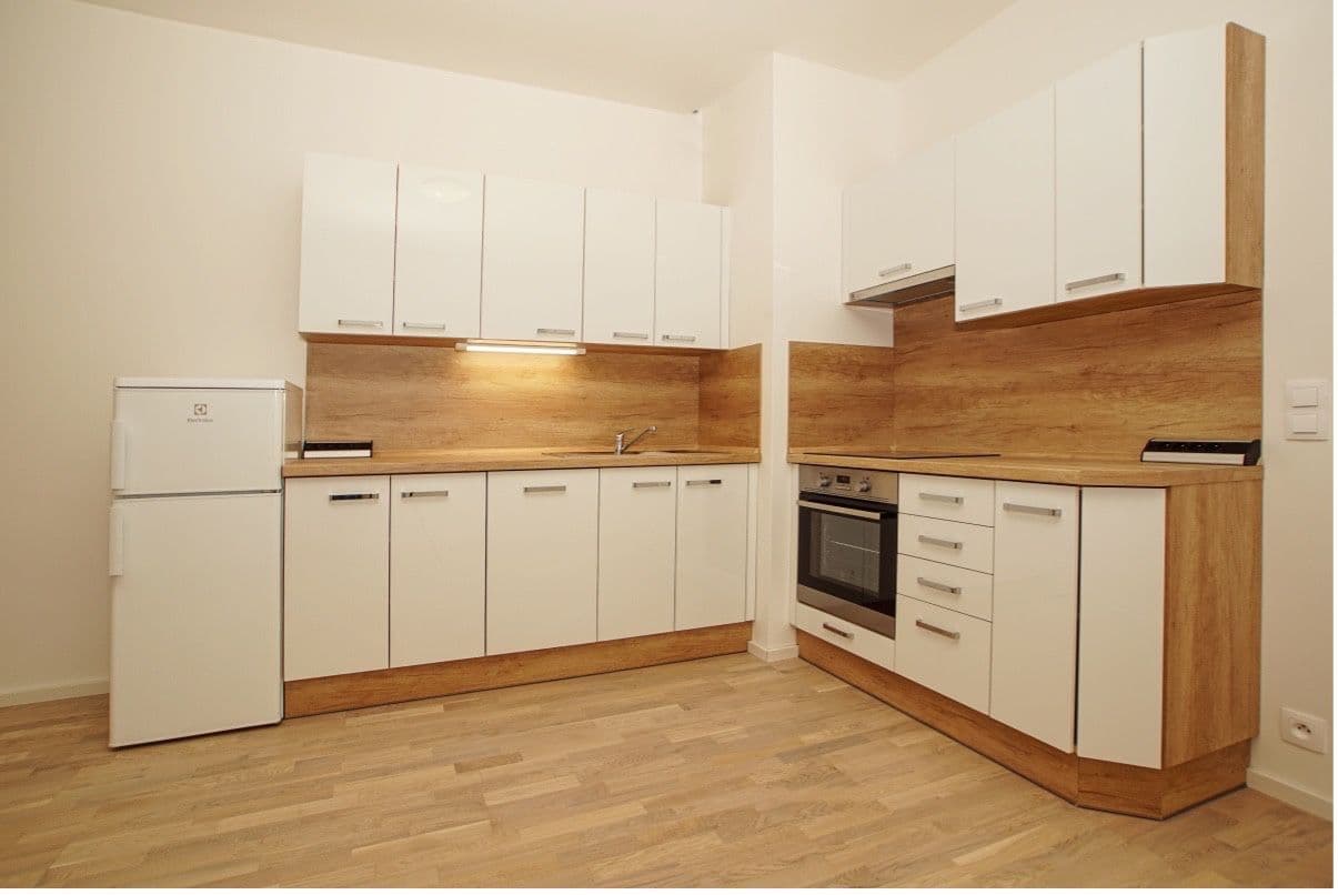 Predaj bytu 2-izbový 60 m², Saarinenova, Praha, Praha Predaj bytu 2-izbový 60 m², Saarinenova, Praha, Praha