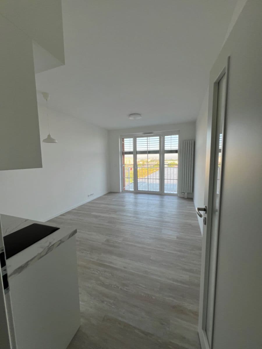 Prenájom bytu 1-izbový 29 m², Mladoboleslavská, Praha, Praha Prenájom bytu 1-izbový 29 m², Mladoboleslavská, Praha, Praha