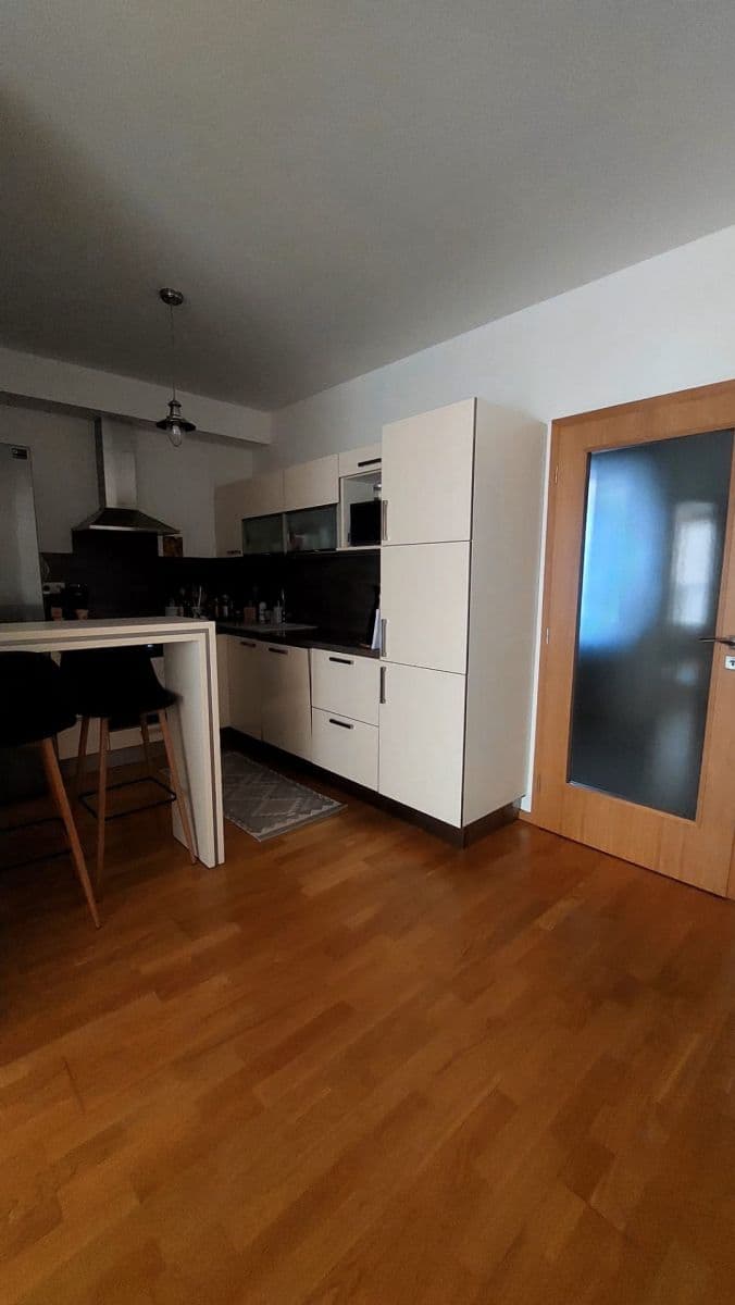 Predaj bytu 3-izbový 76 m², Kurta Konráda, Praha, Praha Predaj bytu 3-izbový 76 m², Kurta Konráda, Praha, Praha