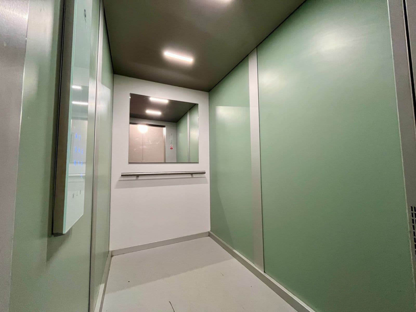 Predaj bytu 4-izbový 86 m², Přecechtělova, Praha, Praha Predaj bytu 4-izbový 86 m², Přecechtělova, Praha, Praha