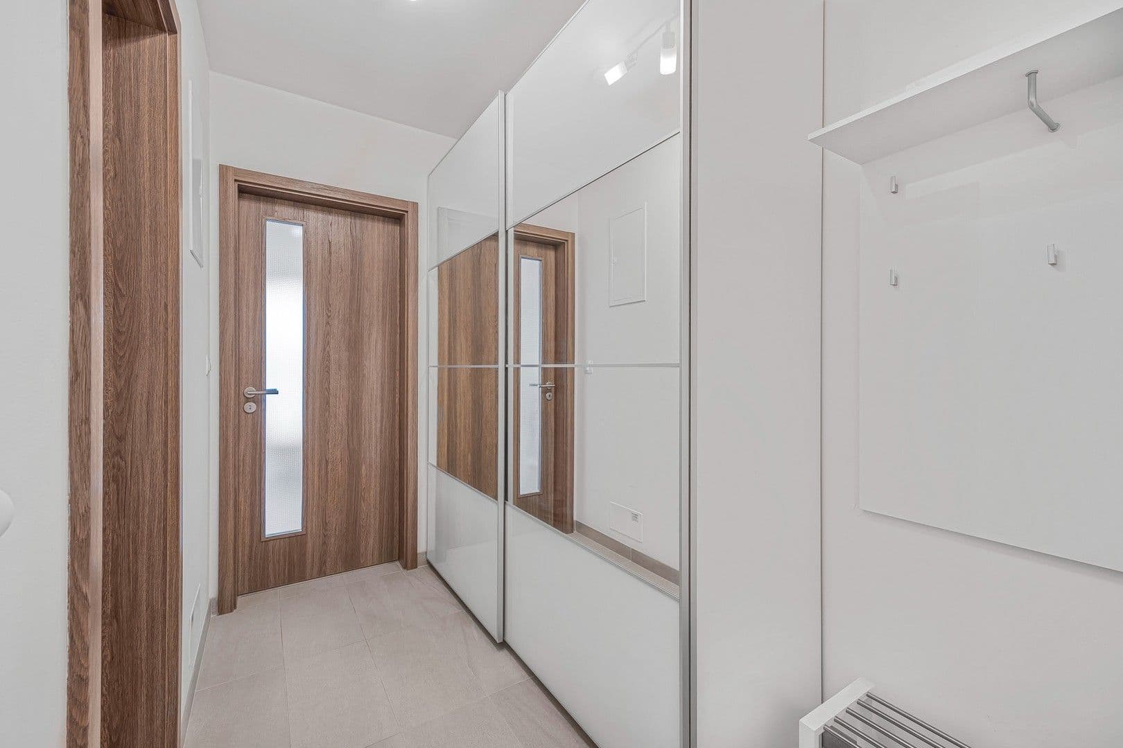 Prenájom bytu 1-izbový 33 m², Strnadových, Praha, Praha Prenájom bytu 1-izbový 33 m², Strnadových, Praha, Praha