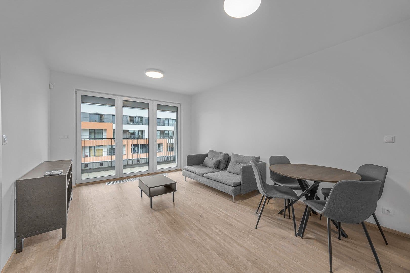 Prenájom bytu 2-izbový 60 m², Poděbradská, Praha, Praha Prenájom bytu 2-izbový 60 m², Poděbradská, Praha, Praha