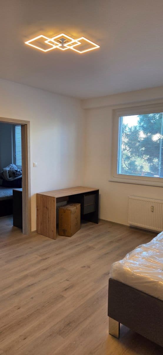Prenájom bytu 2-izbový 48 m², Fedákova, Dúbravka, Bratislavský kraj Prenájom bytu 2-izbový 48 m², Fedákova, Dúbravka, Bratislavský kraj