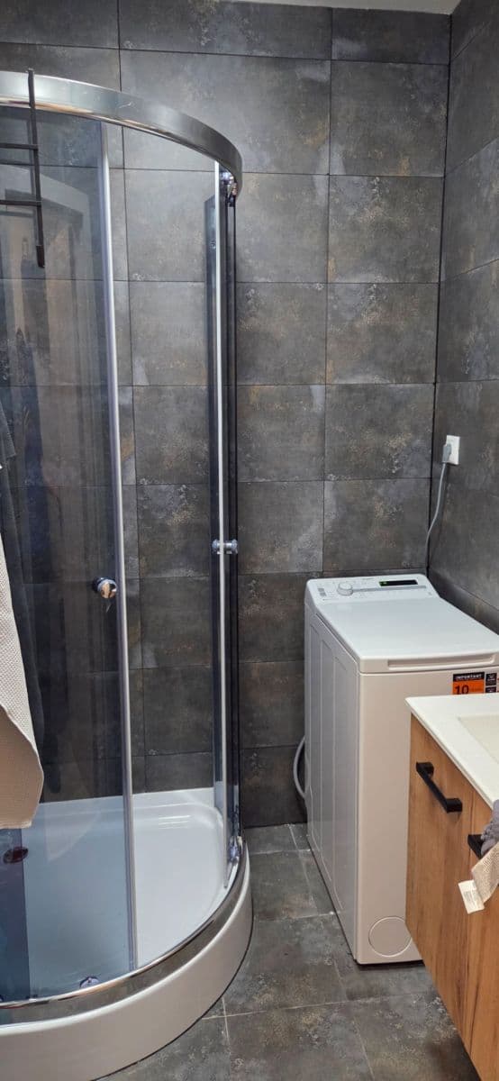 Prenájom bytu 2-izbový 48 m², Fedákova, Dúbravka, Bratislavský kraj Prenájom bytu 2-izbový 48 m², Fedákova, Dúbravka, Bratislavský kraj