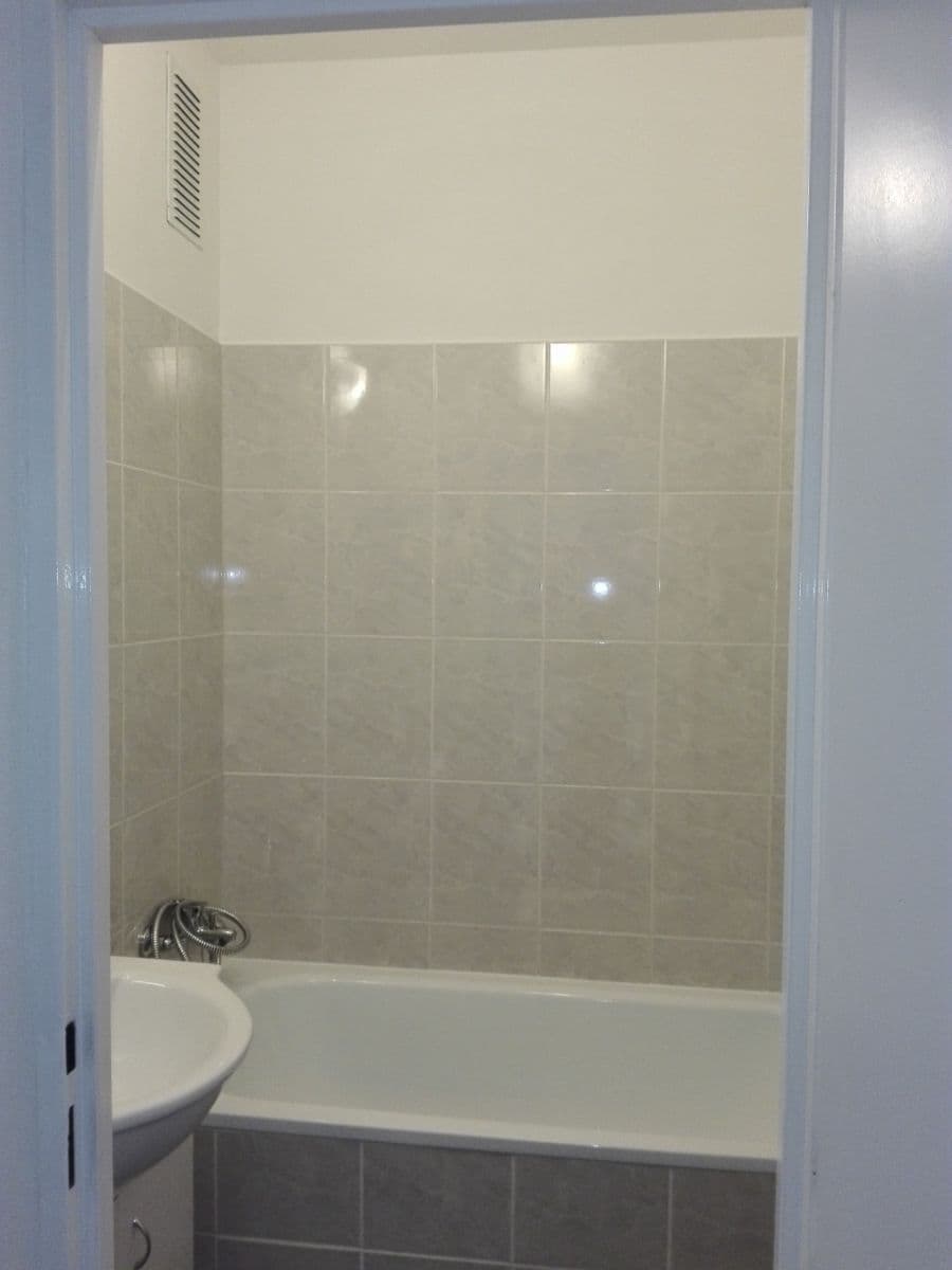 Predaj bytu 3-izbový 65 m², Sídliště, Kralupy nad Vltavou, Středočeský kraj Predaj bytu 3-izbový 65 m², Sídliště, Kralupy nad Vltavou, Středočeský kraj